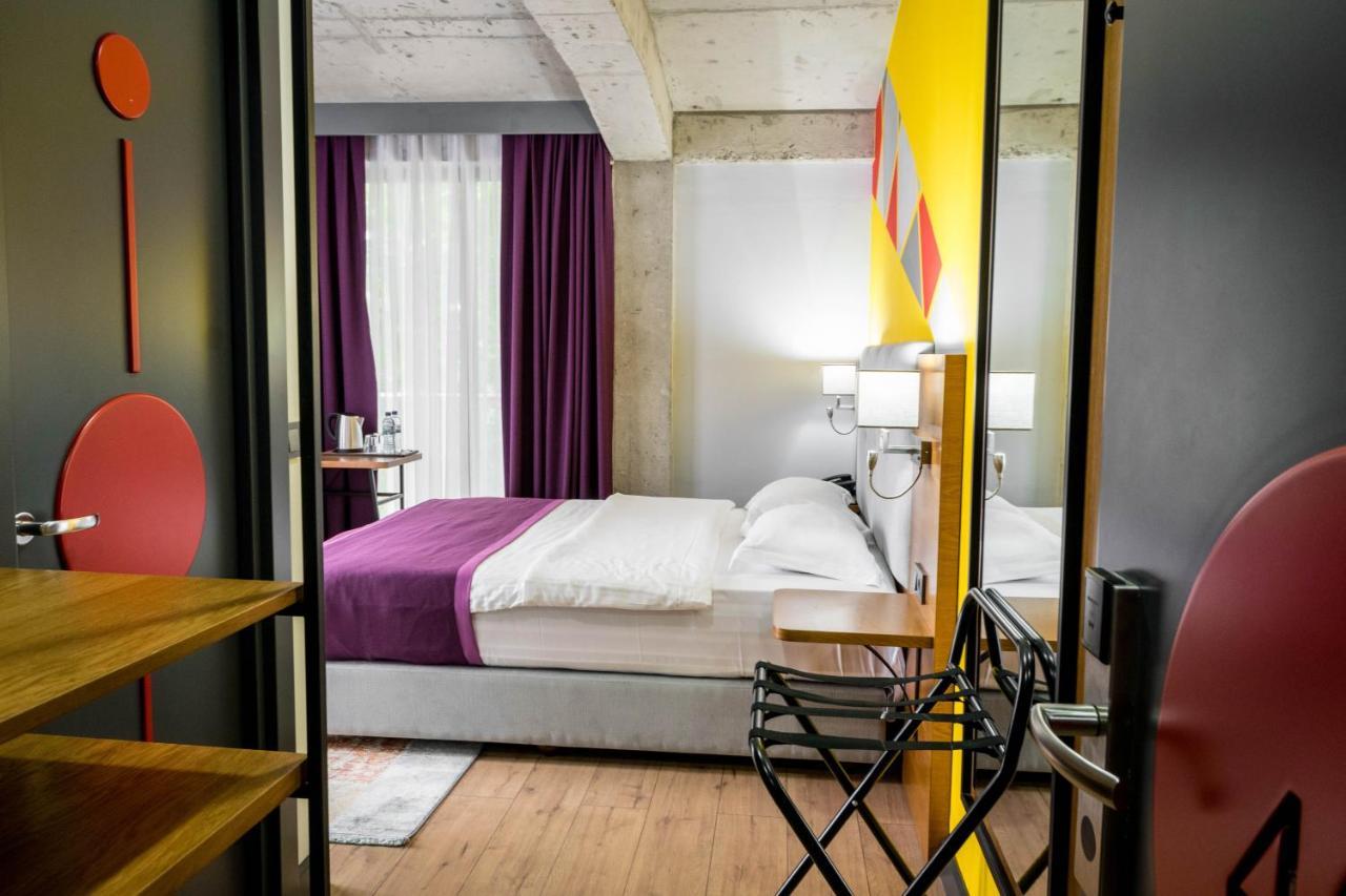 Hotel Adora Tbilisi Esterno foto