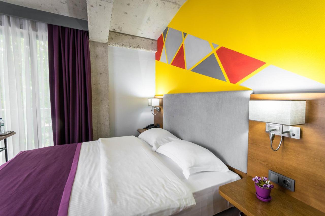 Hotel Adora Tbilisi Esterno foto